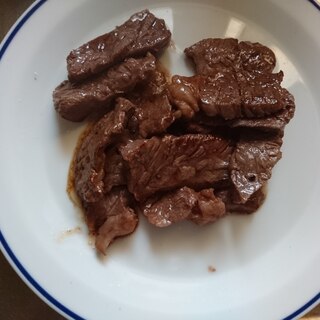 牛肉のソテー